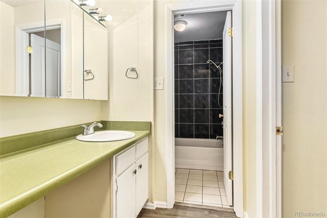 2375 S Linden Court 201, Denver, CO 80222