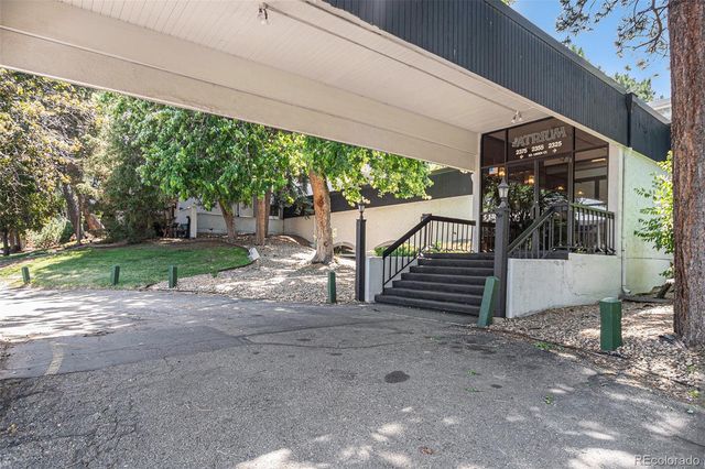 2375 S Linden Court 201, Denver, CO 80222