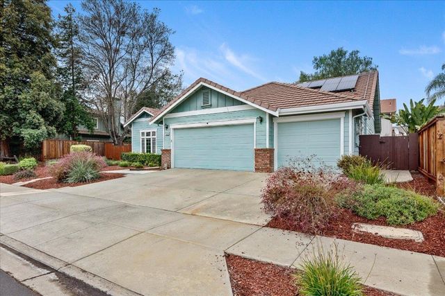 1517 Buena Vista St, Brentwood, CA 94513