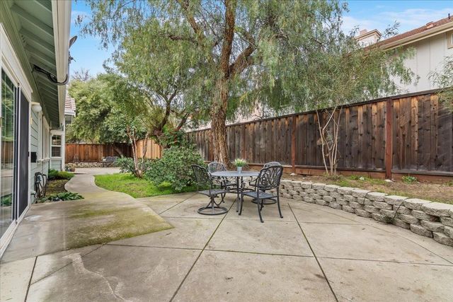 1517 Buena Vista St, Brentwood, CA 94513