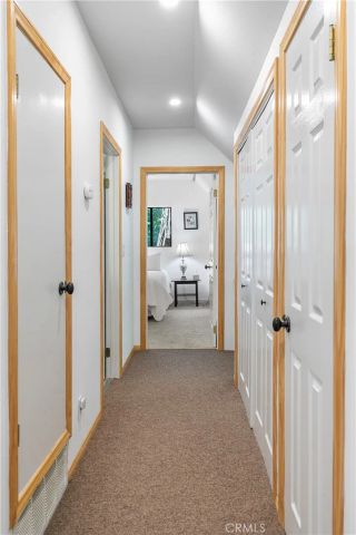 841 Cottage Grove Road, Lake Arrowhead, CA 92352
