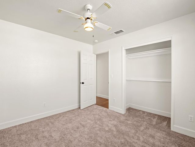 5637 W Oak Avenue, Fresno, CA 93722