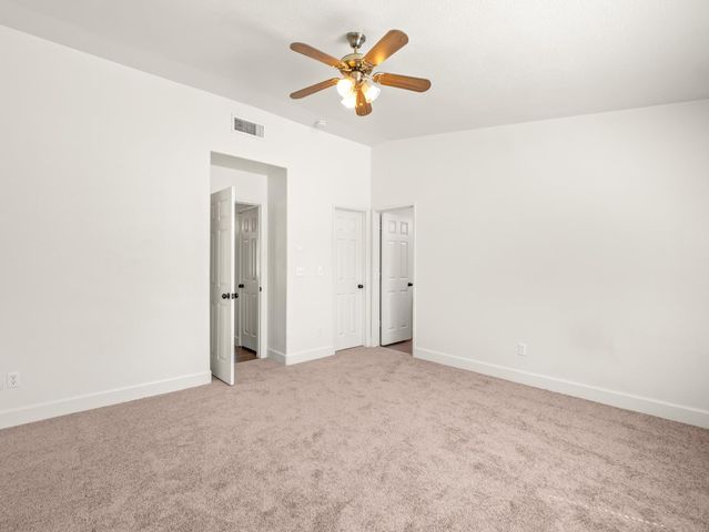 5637 W Oak Avenue, Fresno, CA 93722