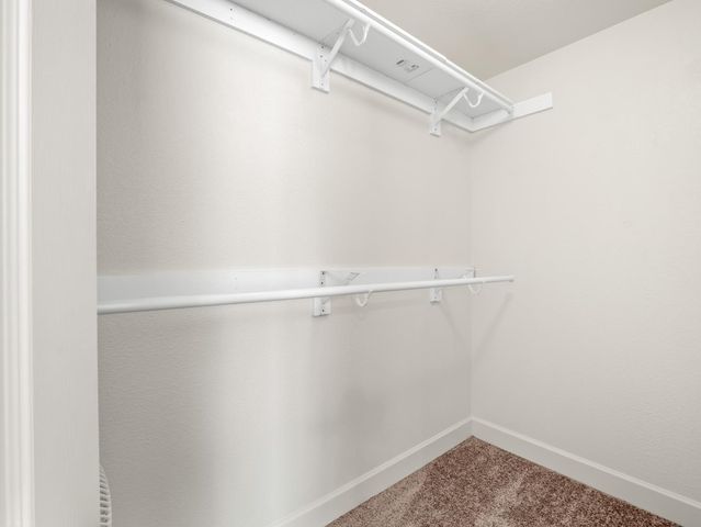 5637 W Oak Avenue, Fresno, CA 93722