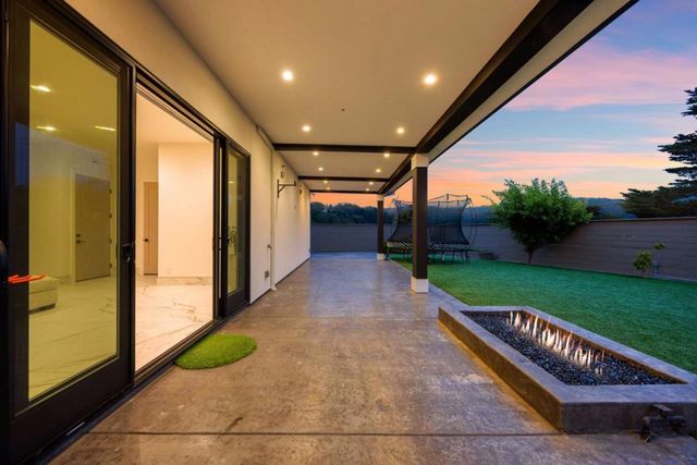 1016 Escalero Avenue, Pacifica, CA 94044