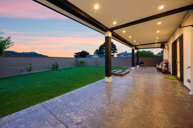 1016 Escalero Avenue, Pacifica, CA 94044