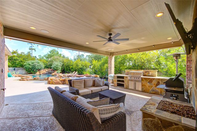 13406 Ambler Springs Drive, Tomball, TX 77377