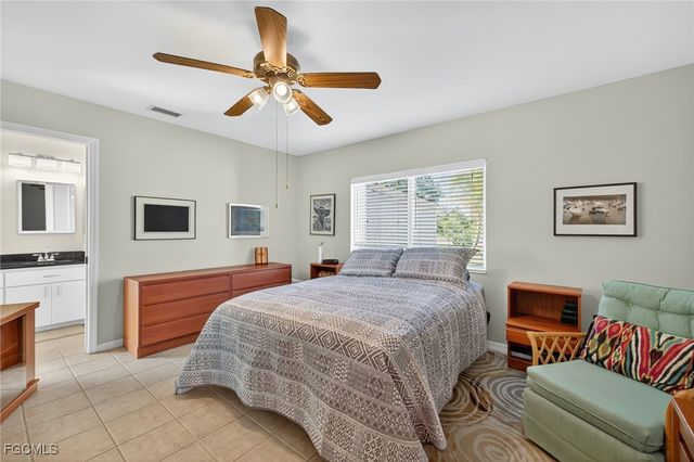 609 SE 17th ST, Cape Coral, FL 33990