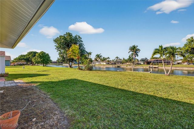 609 SE 17th ST, Cape Coral, FL 33990