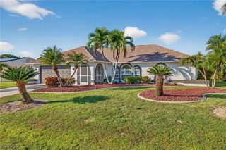 609 SE 17th ST, Cape Coral, FL 33990