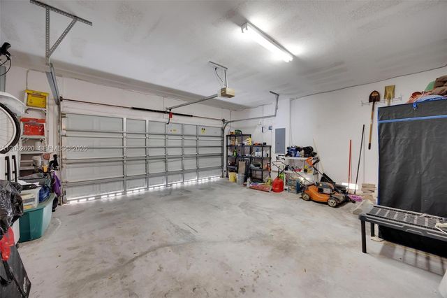 2002 SE 17th Avenue, Homestead, FL 33035