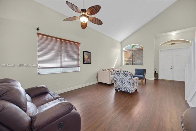 2002 SE 17th Avenue, Homestead, FL 33035