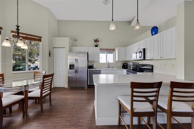 2002 SE 17th Avenue, Homestead, FL 33035