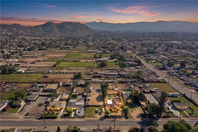 642 7th, Norco, CA 92860
