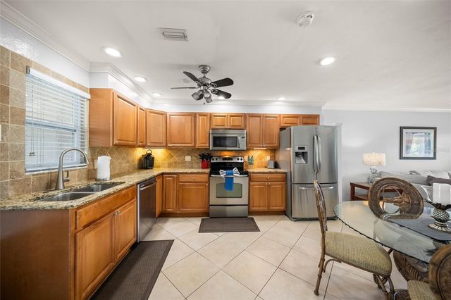 5619 MIDNIGHT PASS ROAD 503, Sarasota, FL 34242