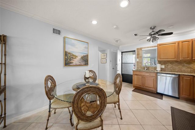 5619 MIDNIGHT PASS ROAD 503, Sarasota, FL 34242