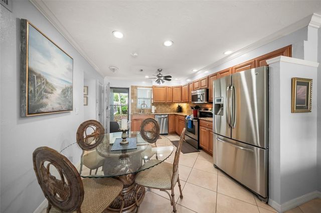 5619 MIDNIGHT PASS ROAD 503, Sarasota, FL 34242