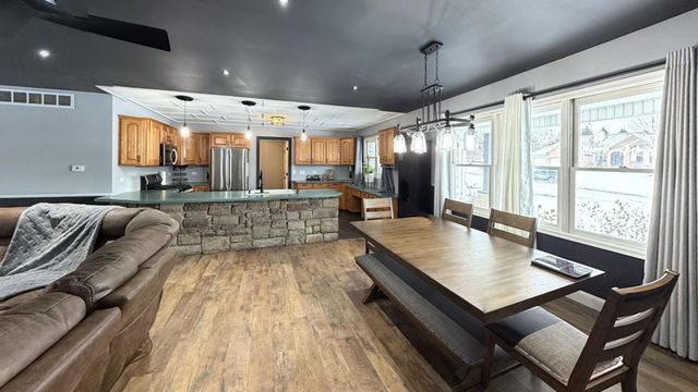 5235 W Forest Trail, Rockford, IL 61109