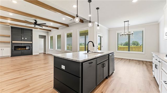 748 Jenison Road, Tontitown, AR 72762