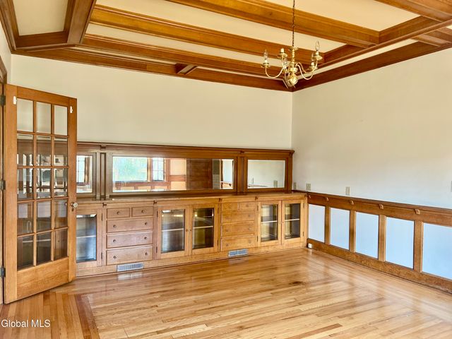 2 Quaker Street, Granville, NY 12832