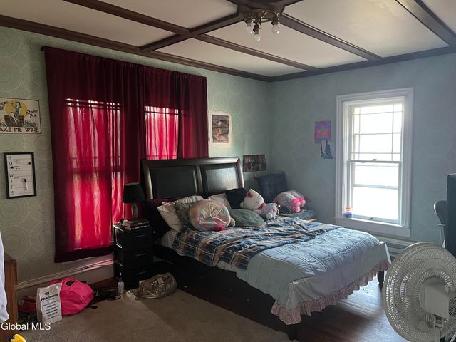 2 Quaker Street, Granville, NY 12832