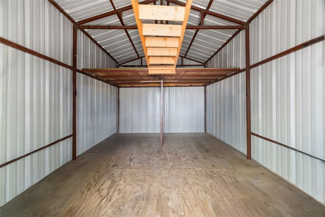 1285 Clark Road, Gainesville, TX 76240