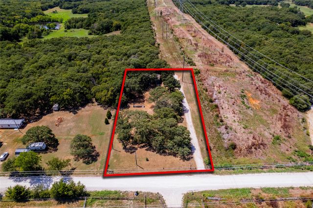 1285 Clark Road, Gainesville, TX 76240