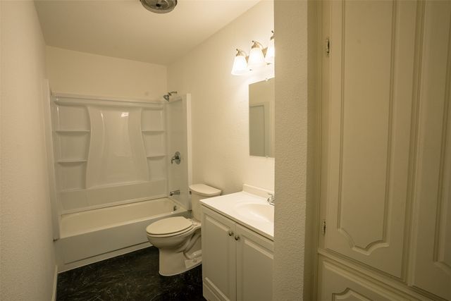 1285 Clark Road, Gainesville, TX 76240