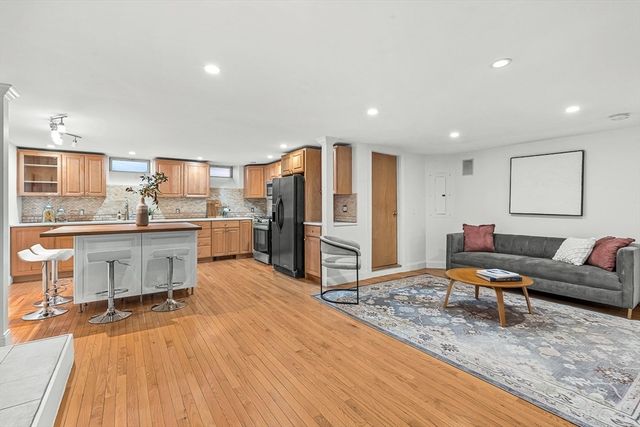 30 2nd Street A&B, Cambridge, MA 02141