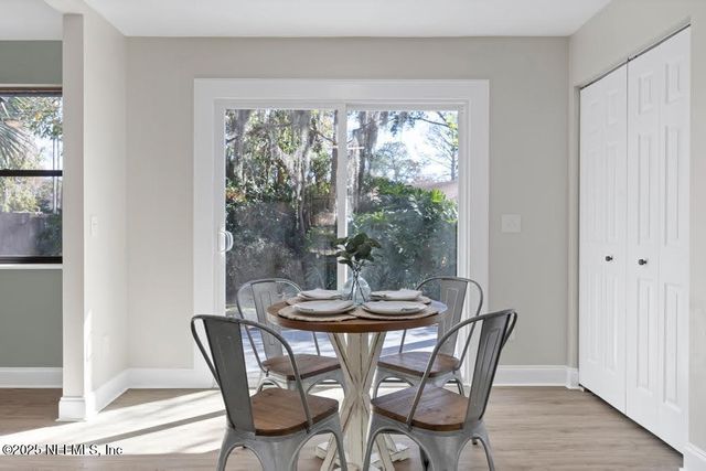 1647 WINDY OAKS Drive, Jacksonville, FL 32225