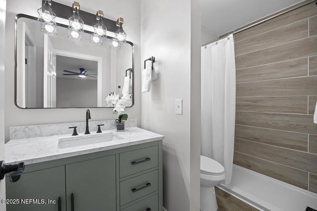 1647 WINDY OAKS Drive, Jacksonville, FL 32225