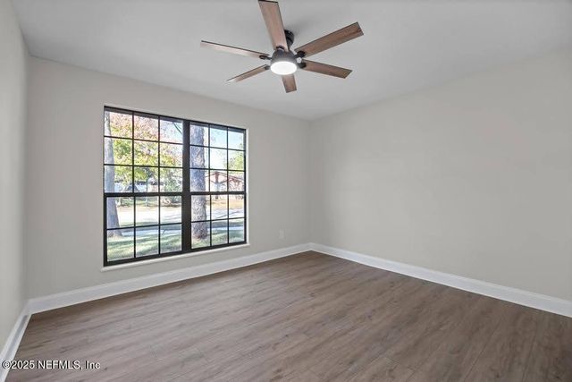 1647 WINDY OAKS Drive, Jacksonville, FL 32225