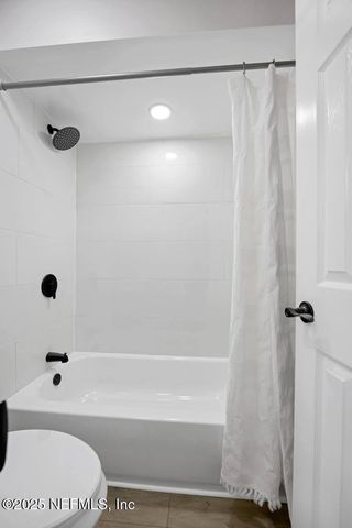 1647 WINDY OAKS Drive, Jacksonville, FL 32225