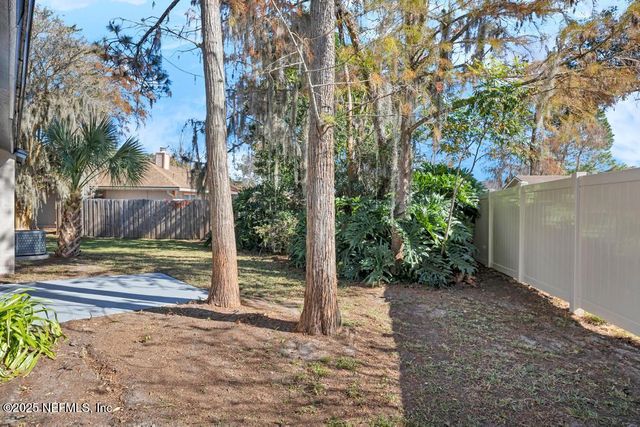 1647 WINDY OAKS Drive, Jacksonville, FL 32225