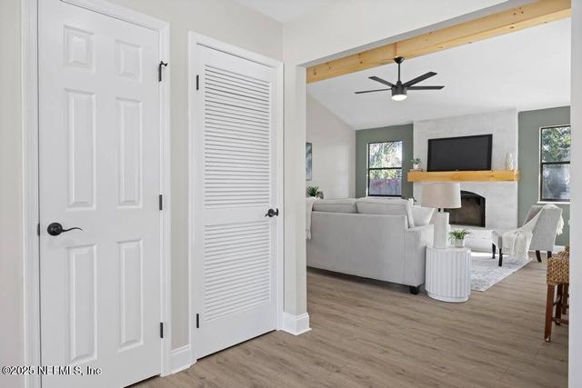 1647 WINDY OAKS Drive, Jacksonville, FL 32225