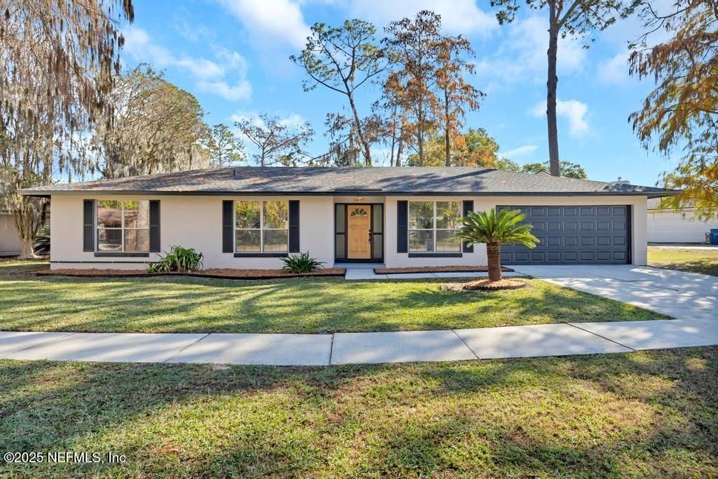 1647 WINDY OAKS Drive, Jacksonville, FL 32225