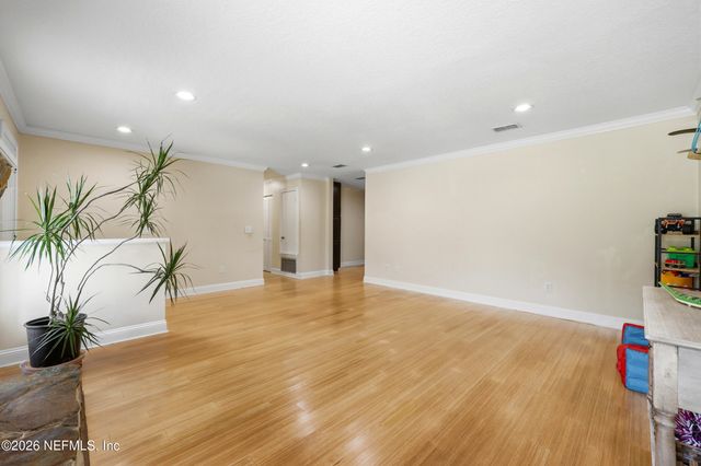 209 PEREGRINE Court, Jacksonville, FL 32225