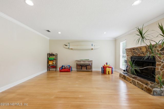 209 PEREGRINE Court, Jacksonville, FL 32225