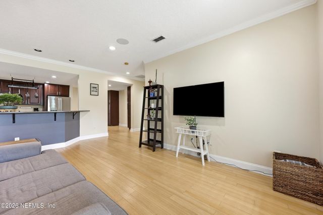 209 PEREGRINE Court, Jacksonville, FL 32225