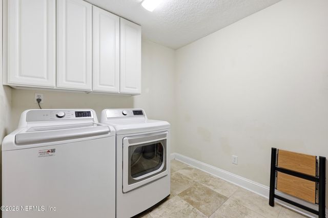 209 PEREGRINE Court, Jacksonville, FL 32225