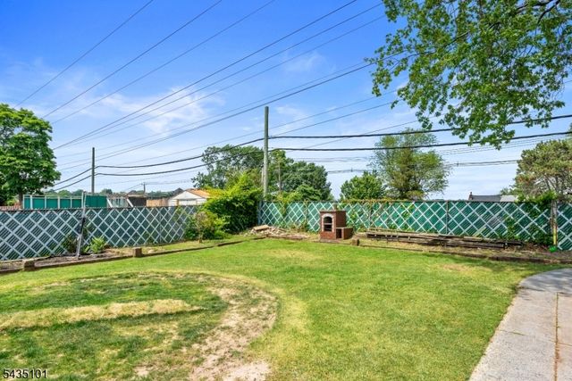 54 Sycamore Dr, Belleville Twp., NJ 07109
