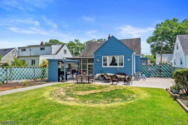 54 Sycamore Dr, Belleville Twp., NJ 07109
