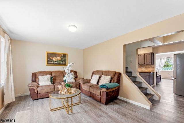54 Sycamore Dr, Belleville Twp., NJ 07109
