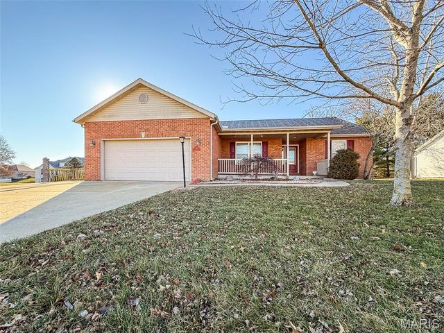 109 Benham Drive, Millstadt, IL 62260