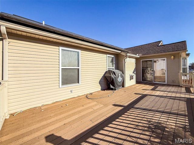 109 Benham Drive, Millstadt, IL 62260