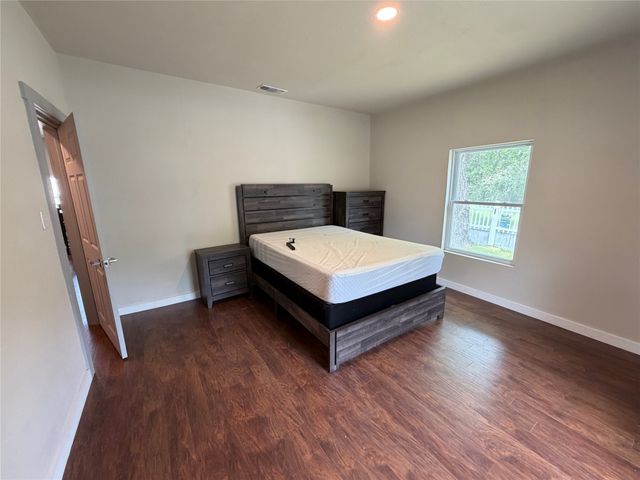 701 Olive Street, Cleburne, TX 76031