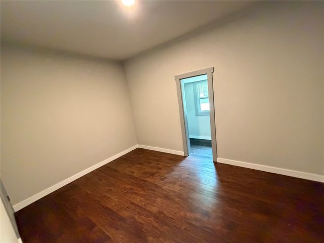 701 Olive Street, Cleburne, TX 76031