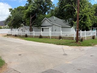 701 Olive Street, Cleburne, TX 76031