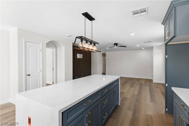 6575 Shining Sand Avenue, Las Vegas, NV 89142