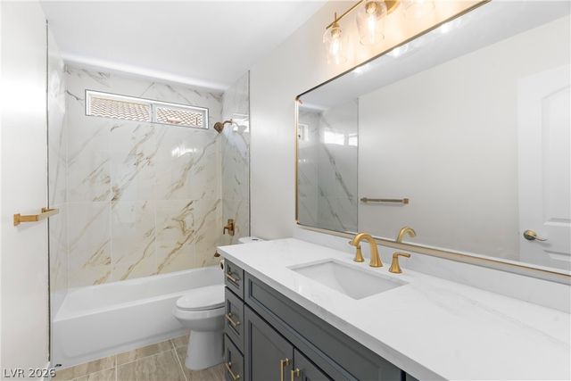 6575 Shining Sand Avenue, Las Vegas, NV 89142